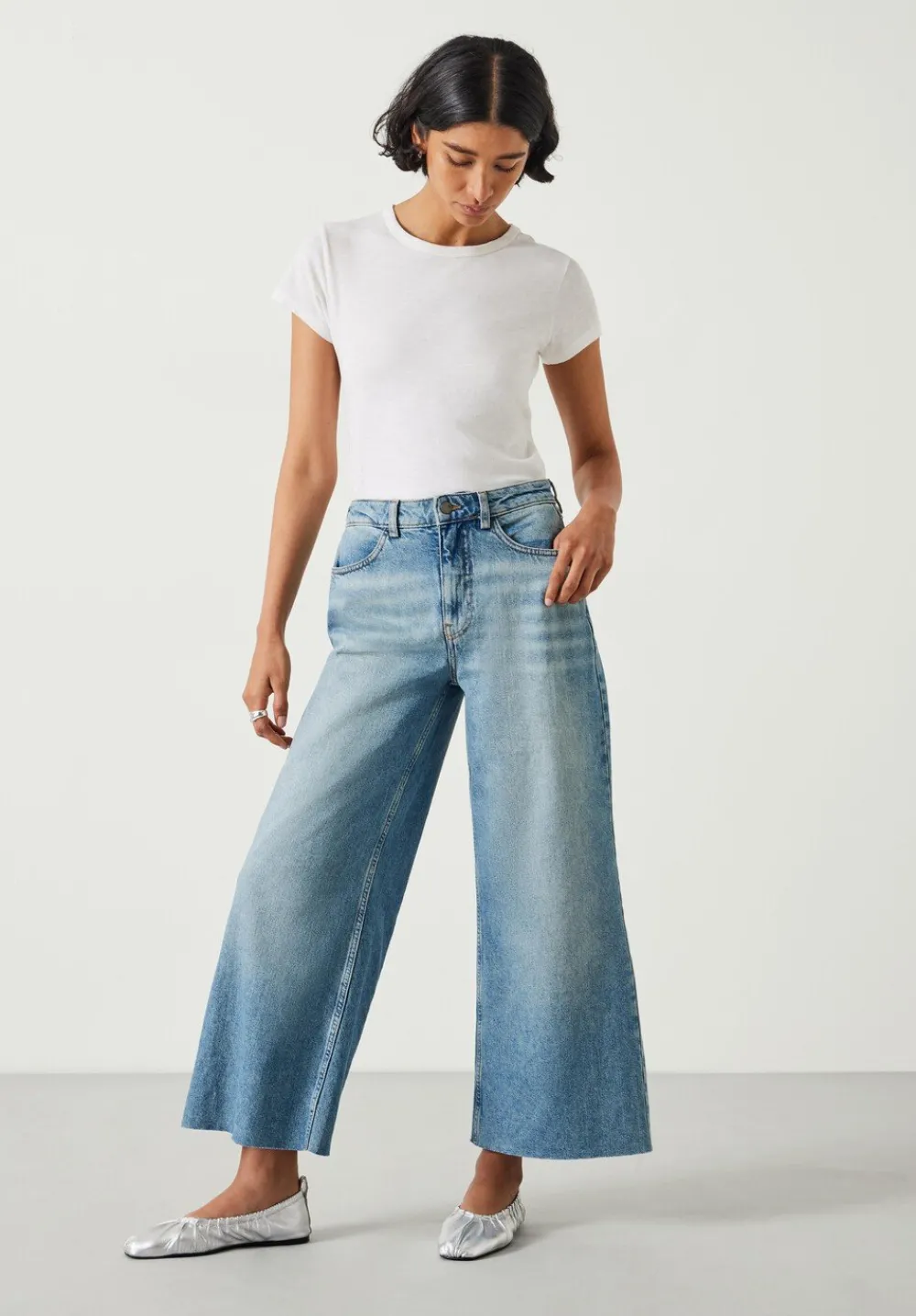 hush Jeans|Abi Cropped Wide Leg Jeans Mid Authentic