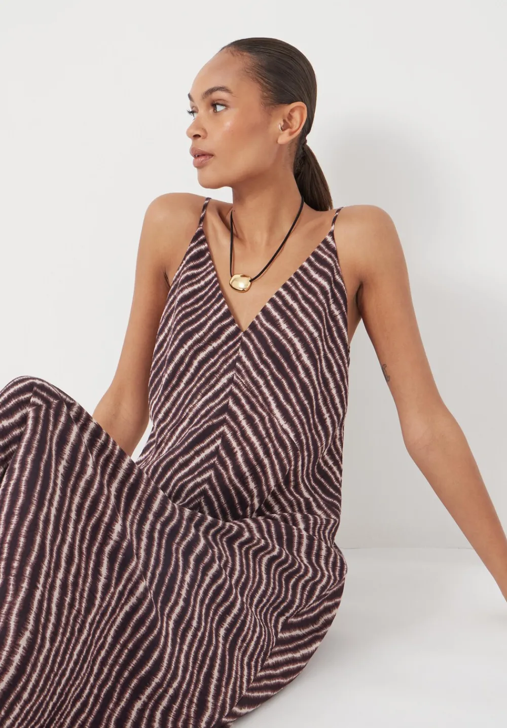 hush Dresses|Air Flow Seam Detail Maxi Slip Dress Blurred Lines Brown
