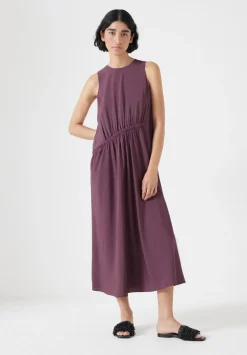 hush Dresses|Air Flow Sleeveless Gathered Waist Midi Dress Fudge Brown