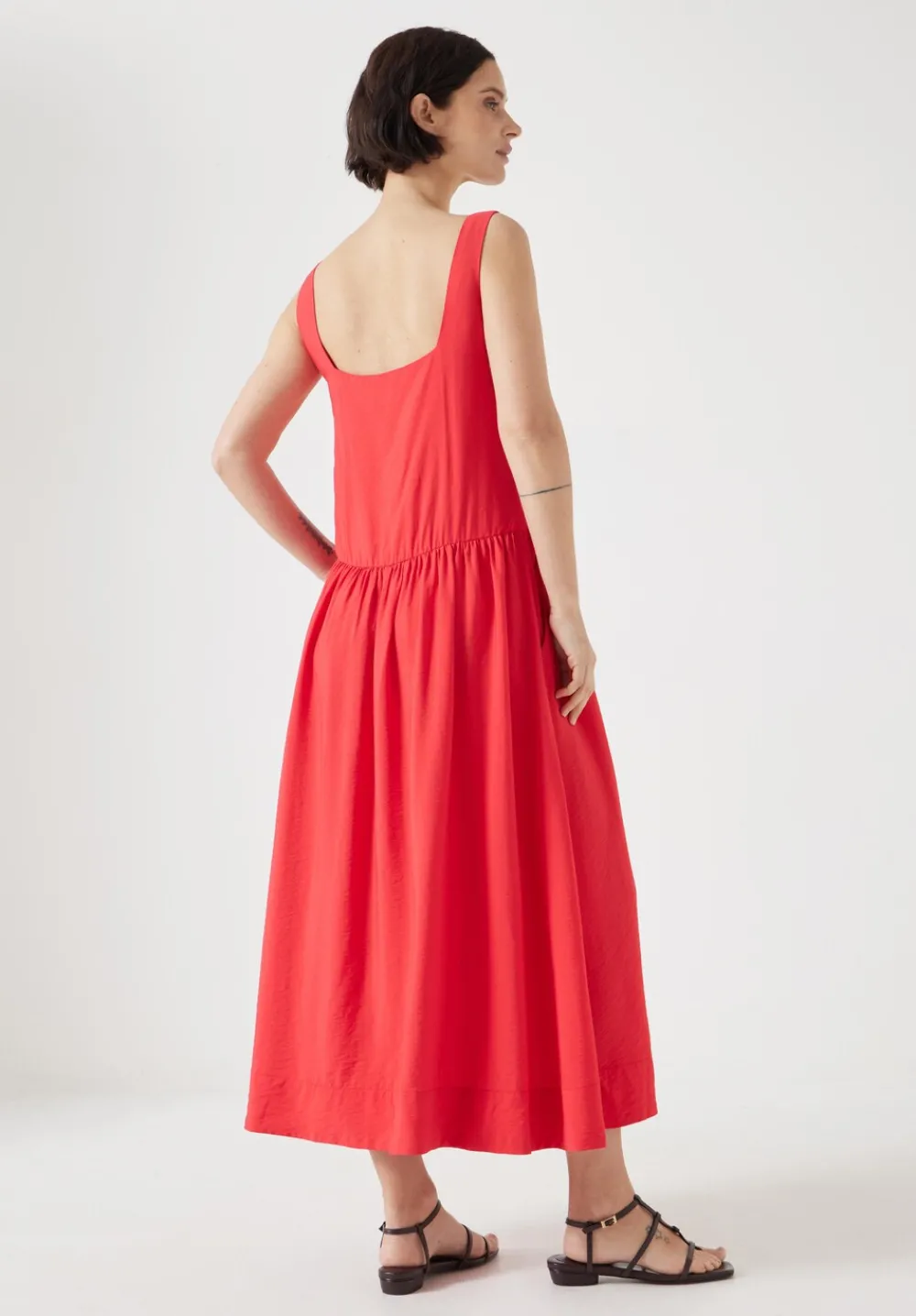 hush Dresses|Air Flow Square Neck Midi Ballerina Dress Red