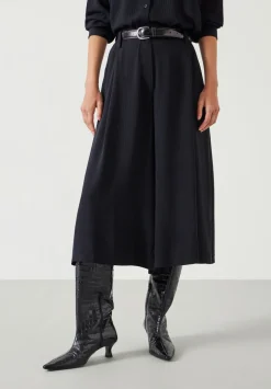 hush Trousers|Akira Pinstripe Culotte Washed Black
