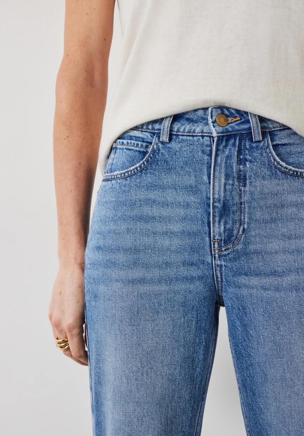 hush Jeans|Alex Straight Leg Jeans Light Authentic Blue