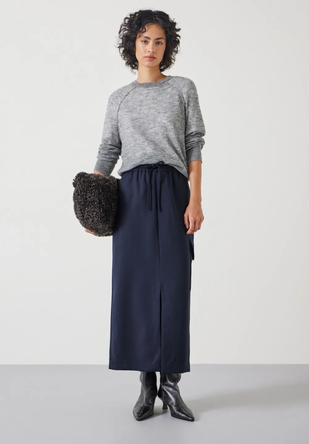 hush Skirts|Aria Cargo Wool Maxi Skirt Navy