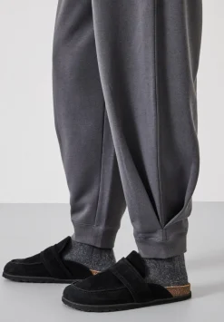 hush Trousers|Joggers & Leggings|Barrel Leg Pleat Joggers Charcoal Grey