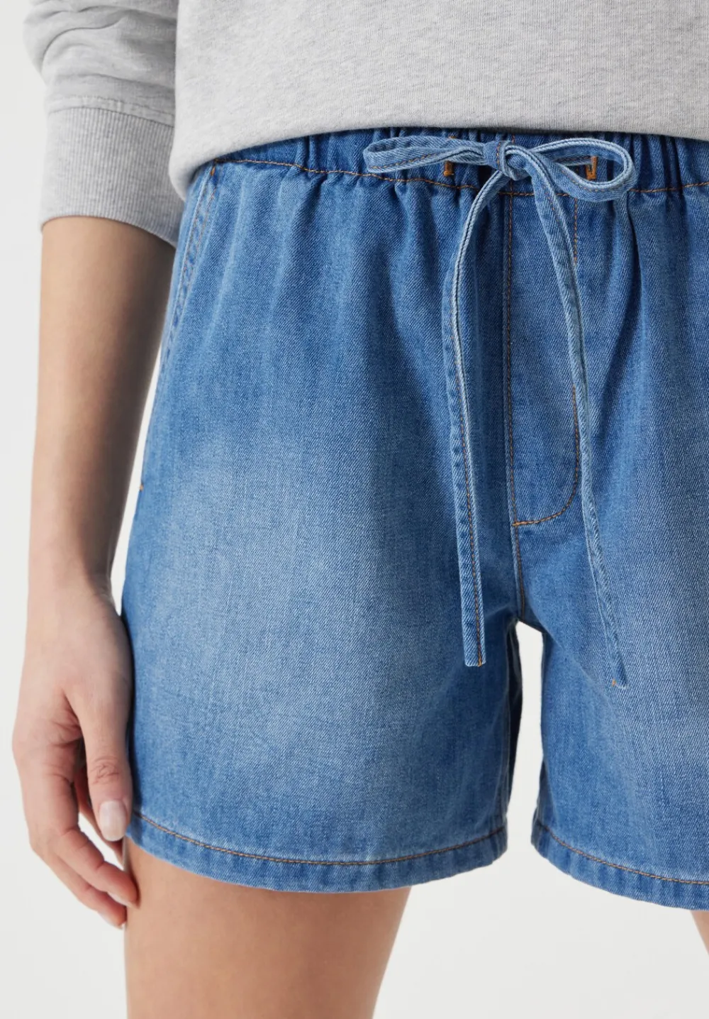 hush Shorts|Betty Denim Pull On Shorts Mid Authentic Wash