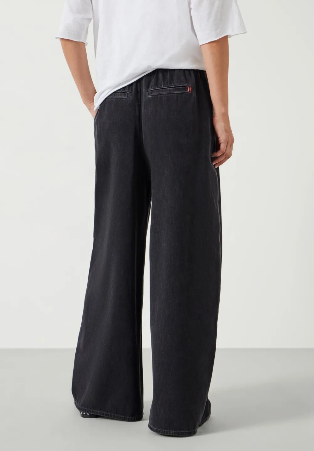 hush Jeans|Clio Wide Leg Tie Waist Jeans Washed Black