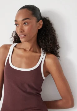 hush Tops & T-Shirts|Contrast Trim Vest Rum Raisin