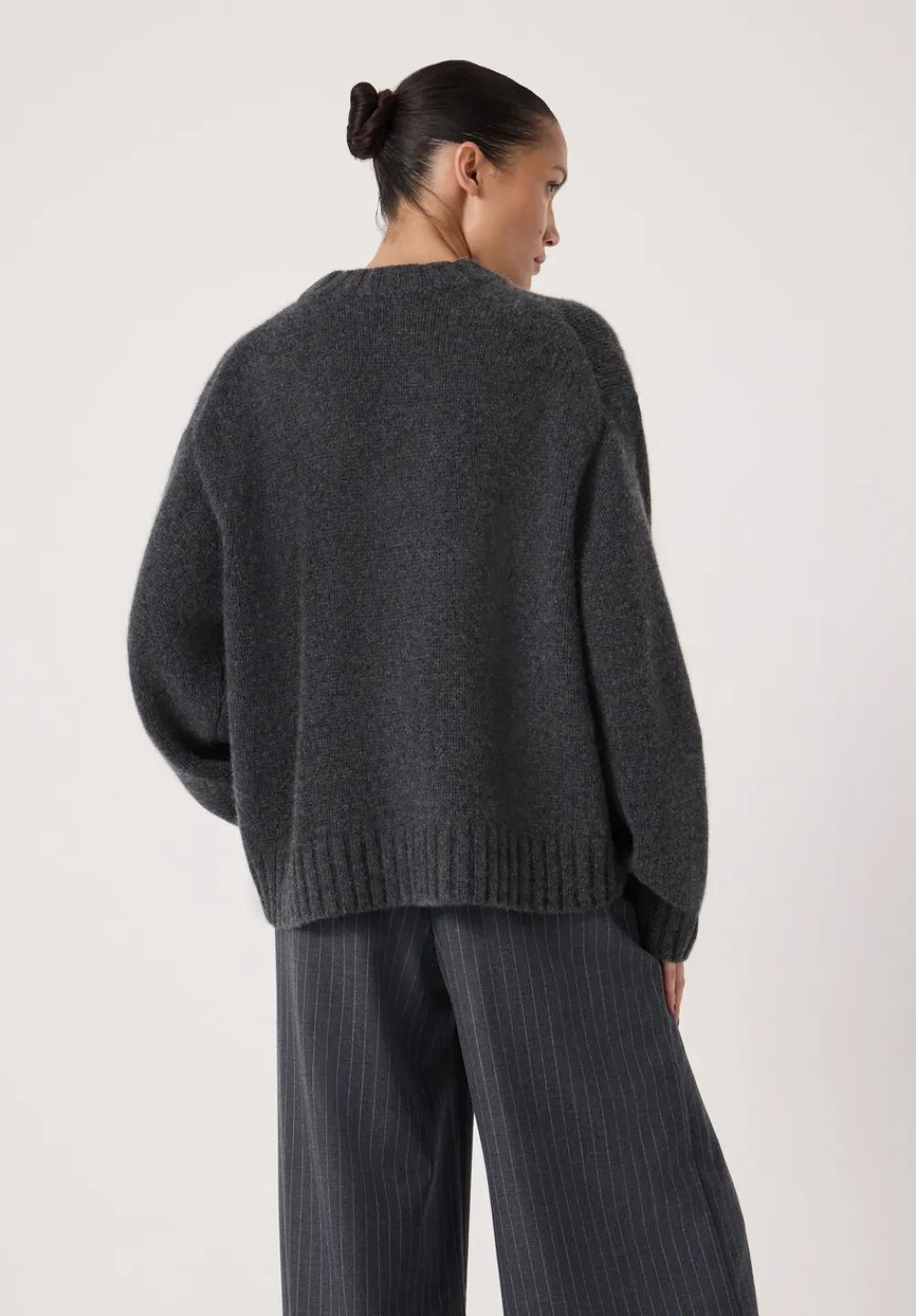 hush Jumpers & Cardigans|Cora Relaxed Chunky Cashmere Crew Jumper Charcoal Marl