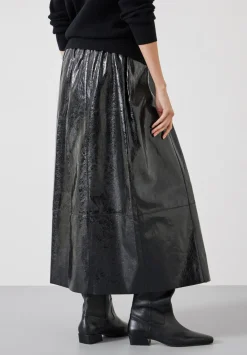 hush Skirts|Crackled Patent Skirt Black