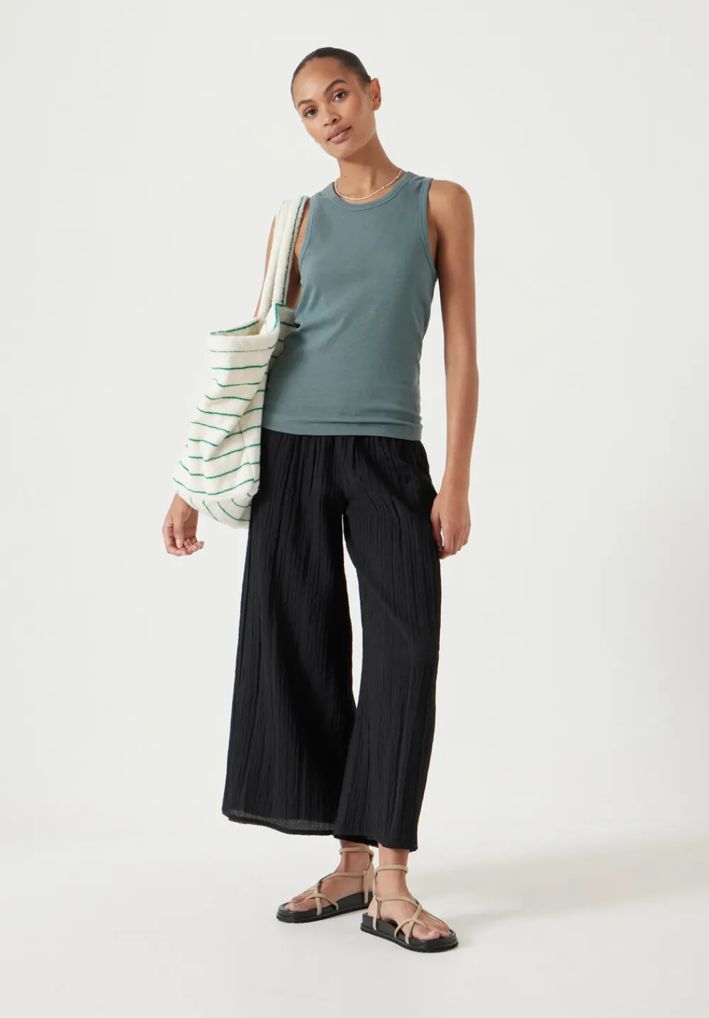hush Trousers|Crinkle Wide Leg Cropped Trousers Black