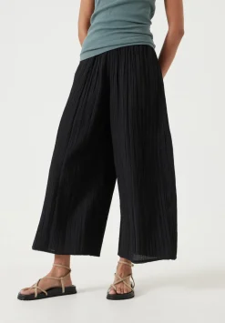 hush Trousers|Crinkle Wide Leg Cropped Trousers Black