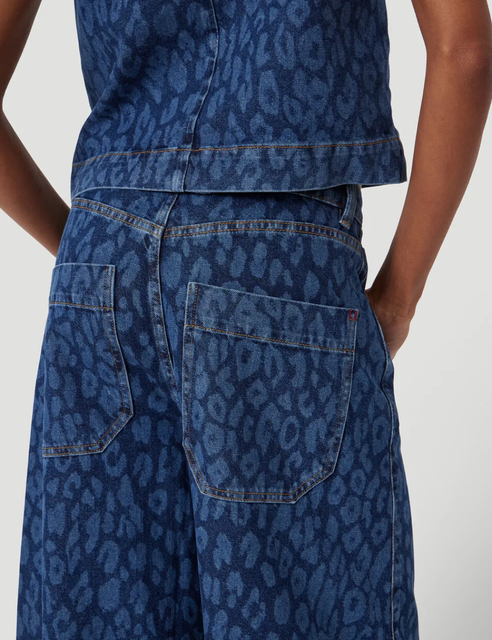 hush Jeans|Cropped Bree Horseshoe Barrel Leg Jeans Laser Leopard Print Mid Blue