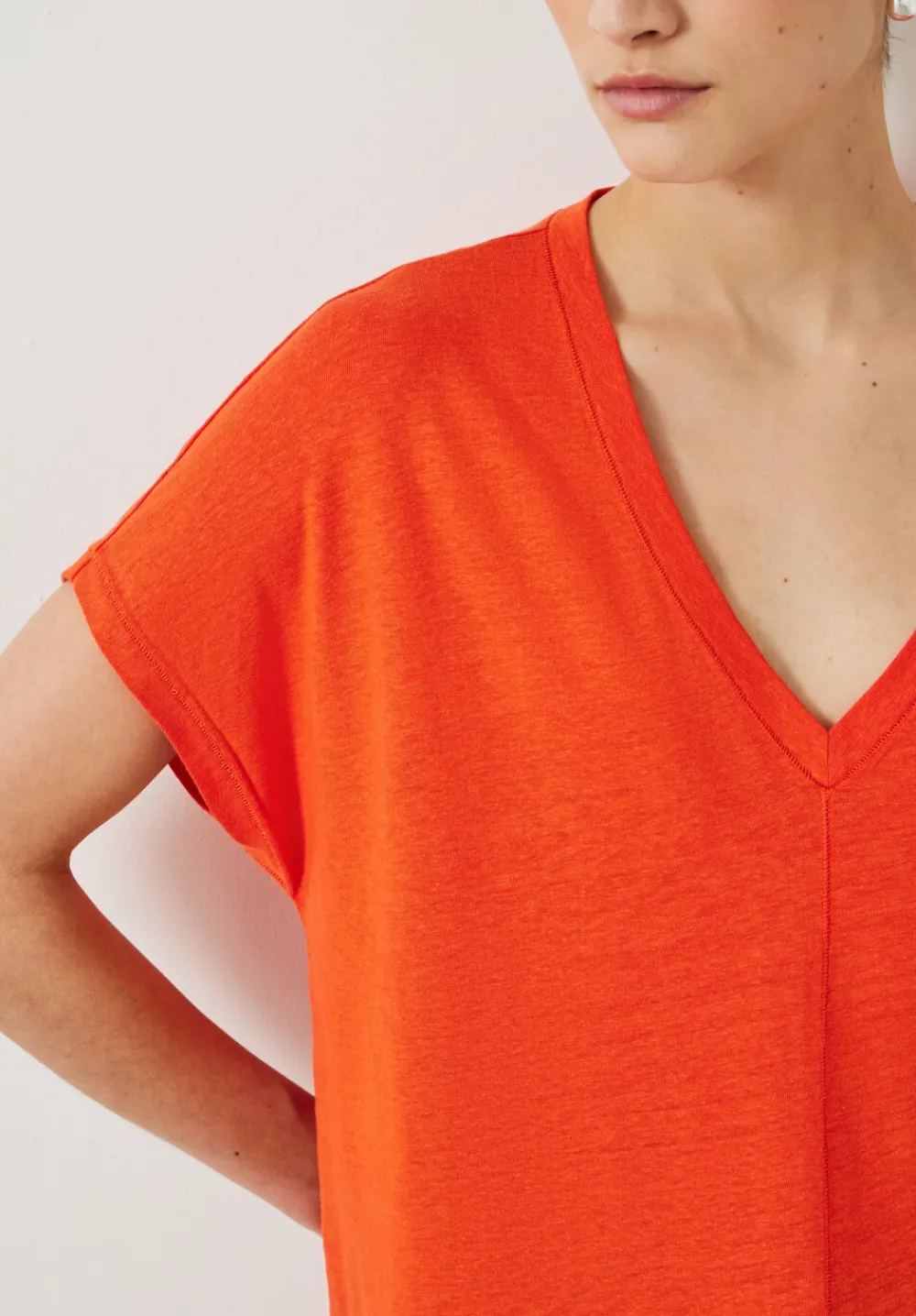 hush Tops & T-Shirts|Danny Linen V-Neck T-Shirt Red