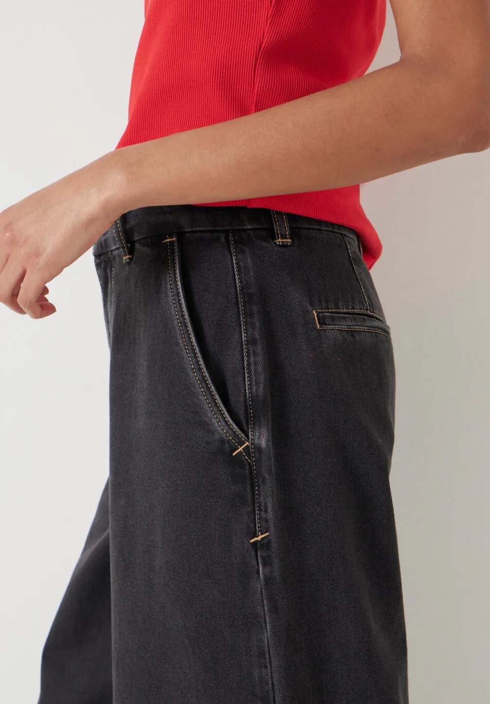 hush Jeans|Drew Wide Leg Jeans Washed Black
