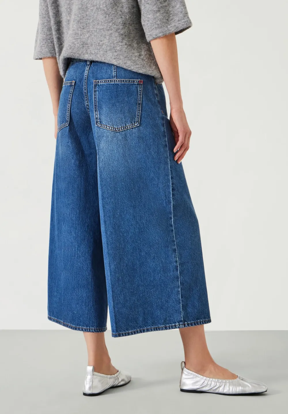 hush Jeans|Ella Wide Leg Cropped Jeans Mid Authentic