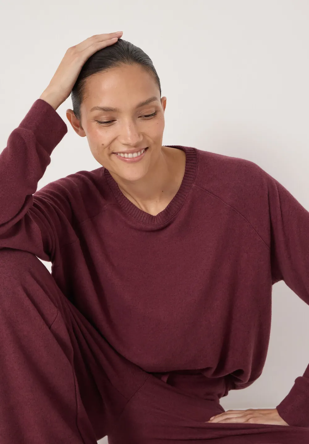 hush Tops & T-Shirts|Pyjamas & Nightwear|Elle Supersoft Raglan Top Burgundy Purple