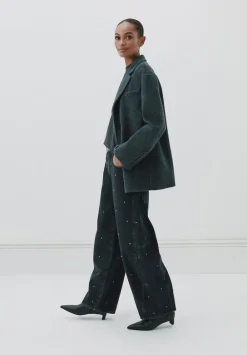 hush Jeans|Embellished Bree Barrel Leg Jeans Washed BlackWashed Black