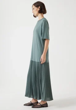 hush Jeans|Dresses|Esme Short Sleeve Pleated Midi Dress Sage Green