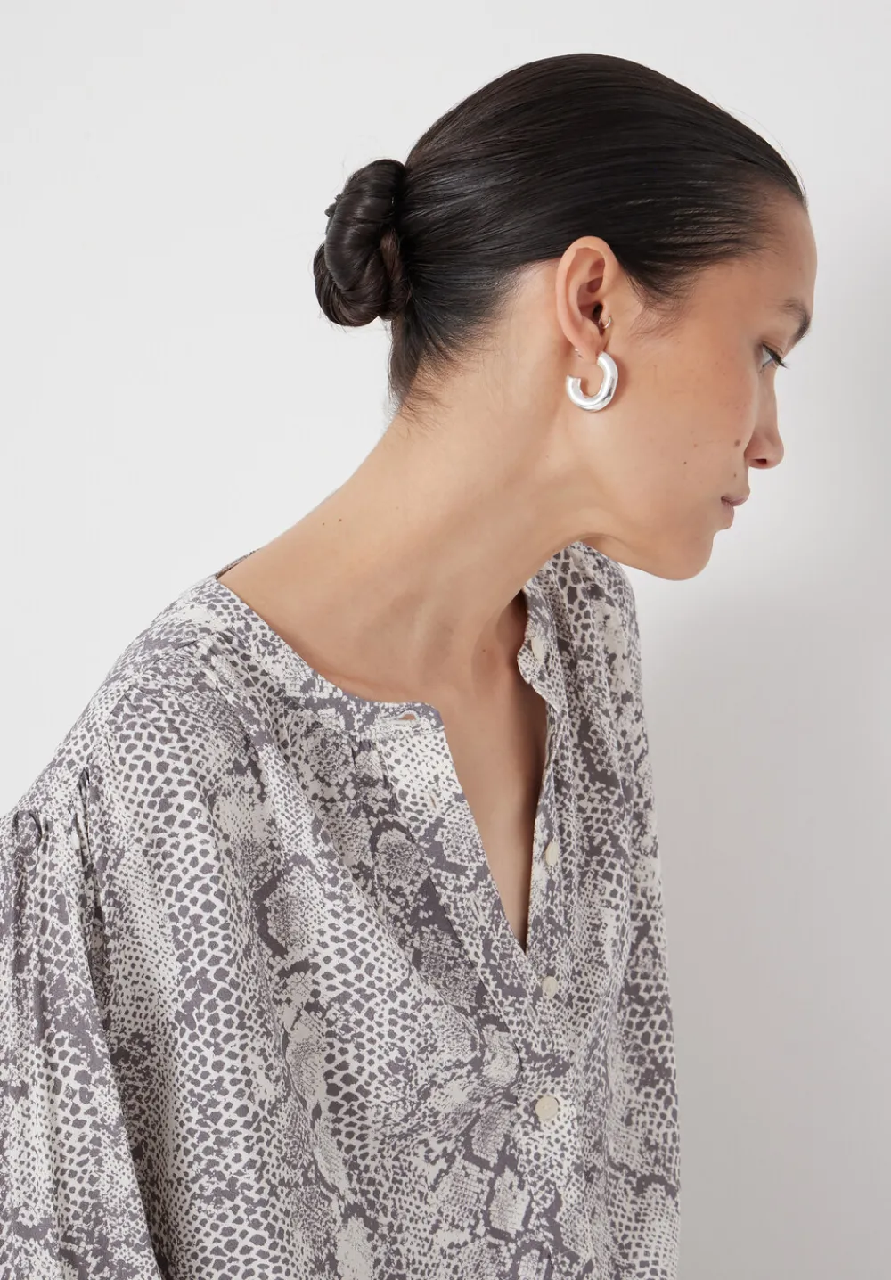 hush Shirts & Blouses|Fernanda Snake Printed Blouse Natural Snake Grey