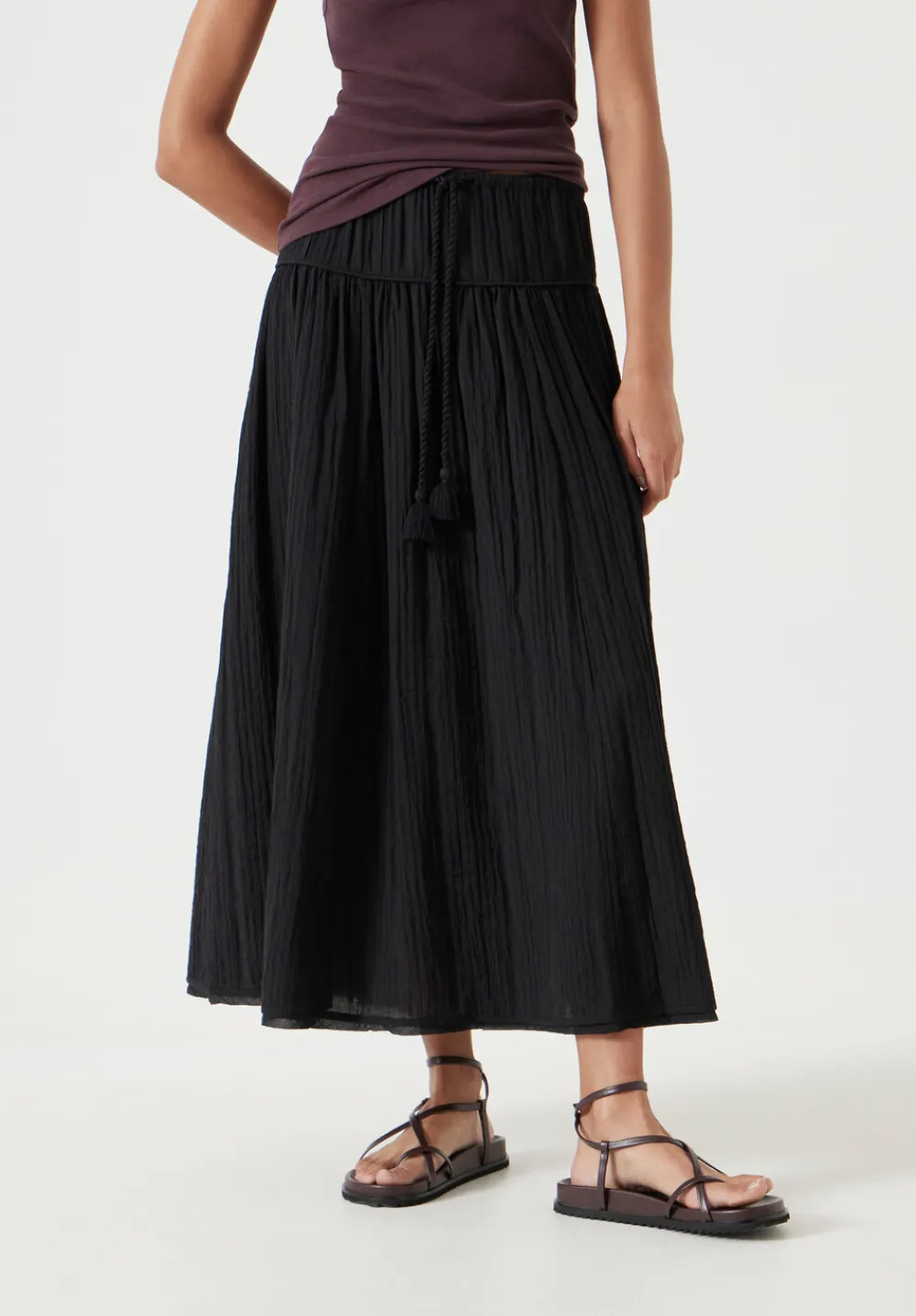 hush Skirts|Gathered Detail Midi Skirt Washed Black
