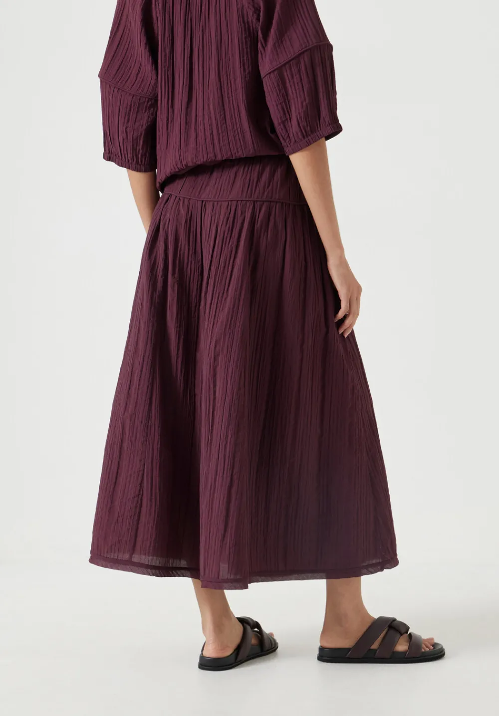 hush Skirts|Gathered Detail Midi Skirt Wine Red