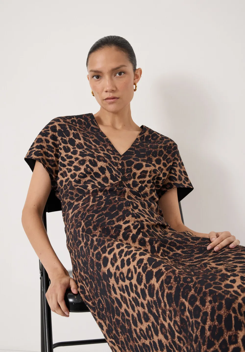 hush Dresses|Grace Air Flow V-Neck Maxi Dress Soft Leopard