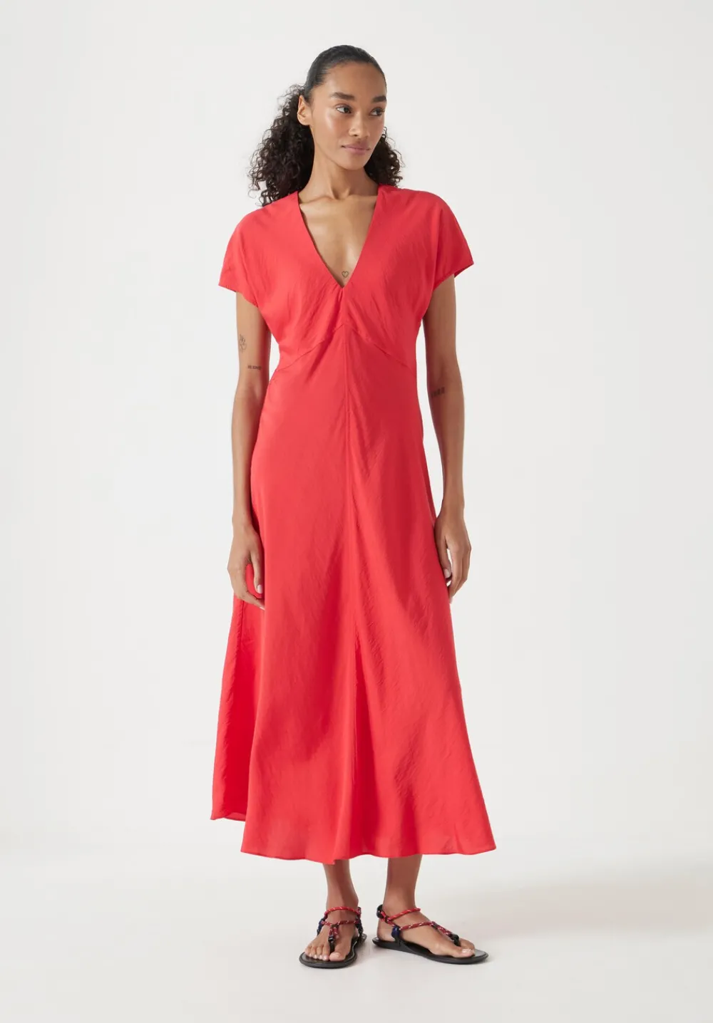 hush Dresses|Grace Air Flow V-Neck Maxi Dress True Red