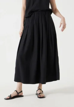 hush Skirts|Ivy Pleated Linen Blend Midi Skirt Washed Black