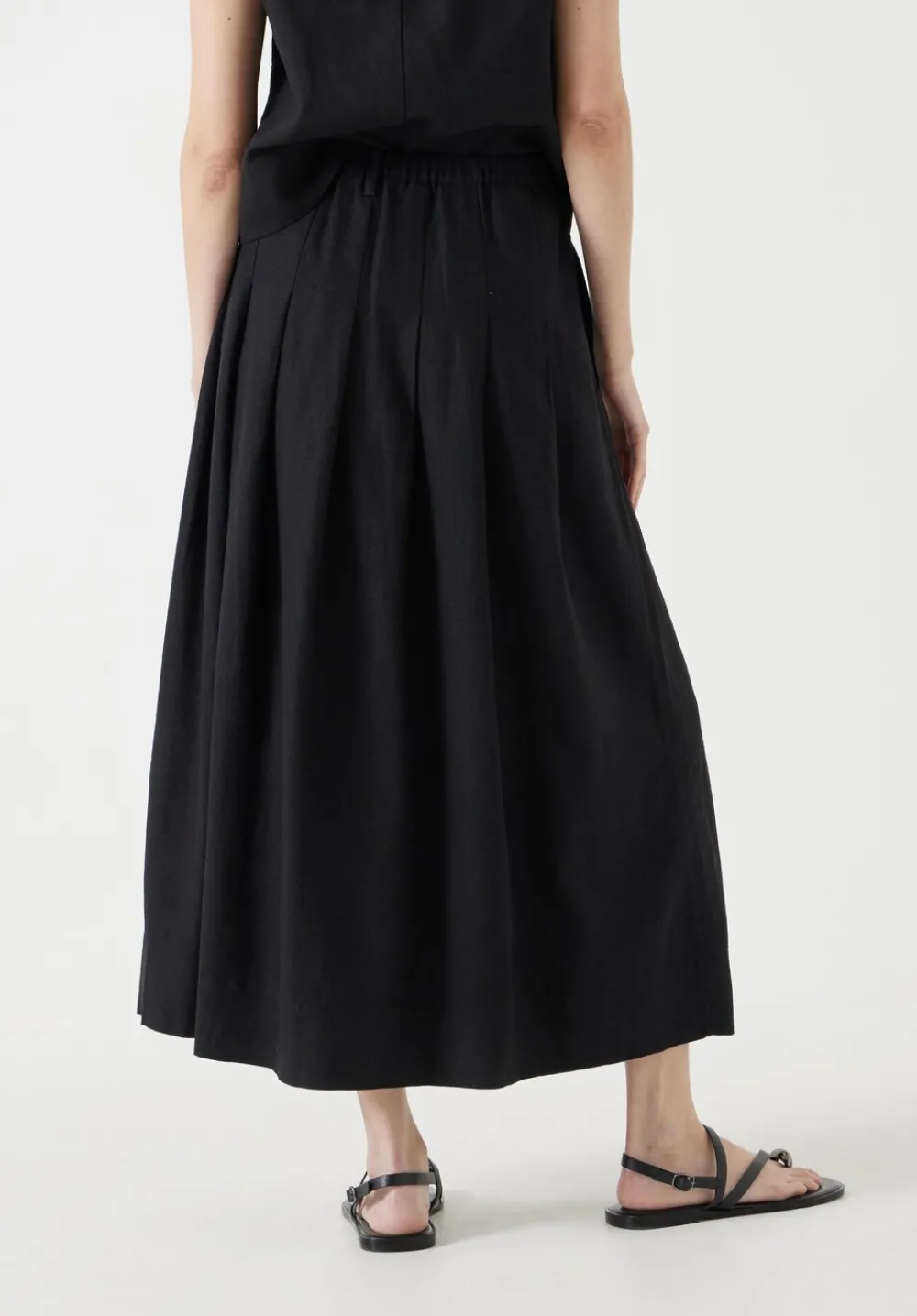hush Skirts|Ivy Pleated Linen Blend Midi Skirt Washed Black