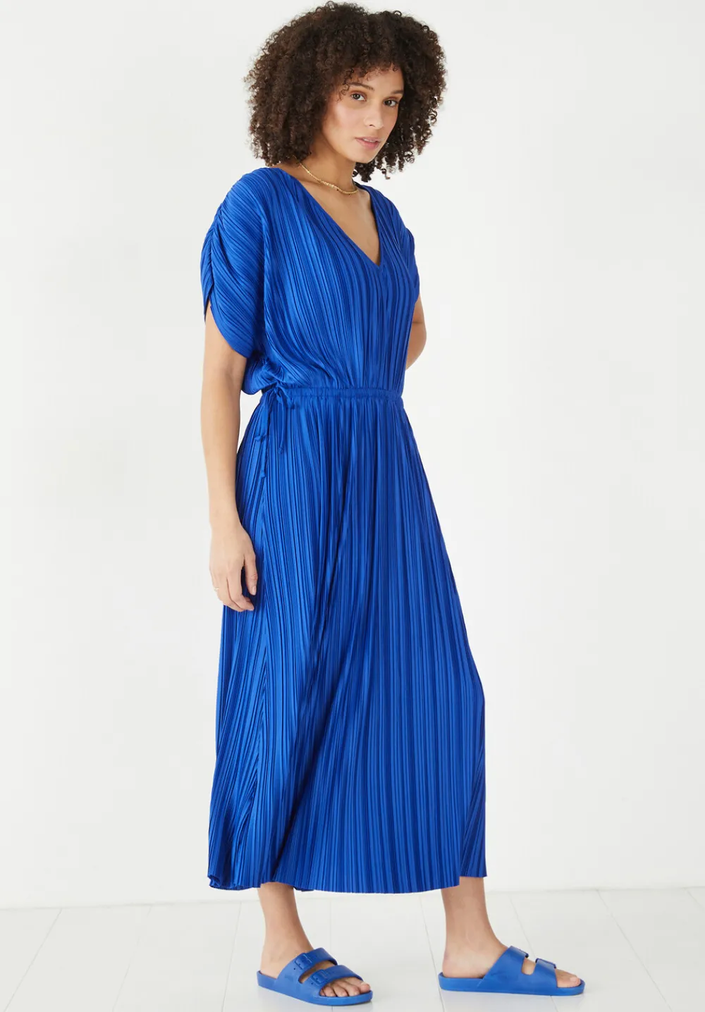 hush Dresses|Jodie Plisse Midi Dress Bright Blue