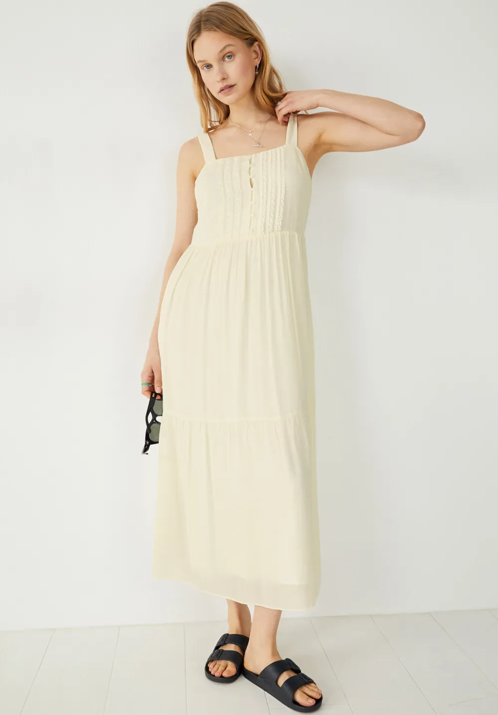 hush Dresses|Katrina Lace Midi Dress Ecru