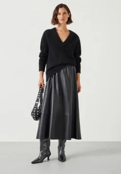 hush Jumpers & Cardigans|Lacey V Neck Alpaca Blend Jumper Black