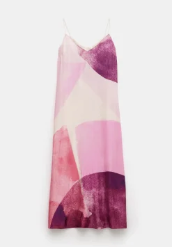 hush Dresses|Leanne Slip Maxi Dress Shapes Placement