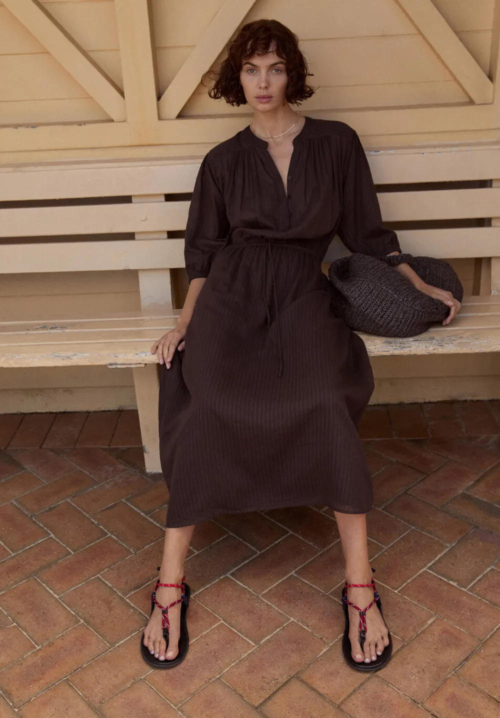 hush Dresses|Lhea Midi Dress Chocolate brown