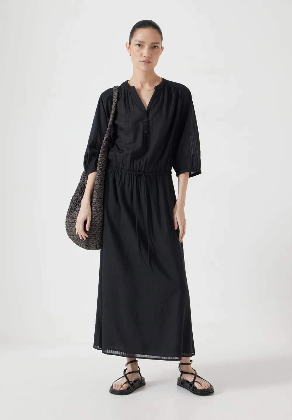 hush Dresses|Lhea Midi Dress Washed Black