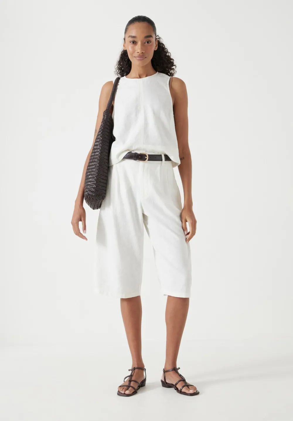 hush Shorts|Linen Blend Lya Bermuda Shorts White