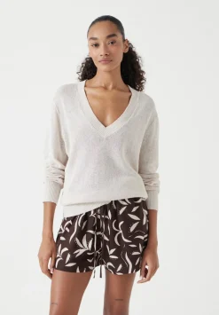hush Jumpers & Cardigans|Linen Blend V Neck Jumper Netural