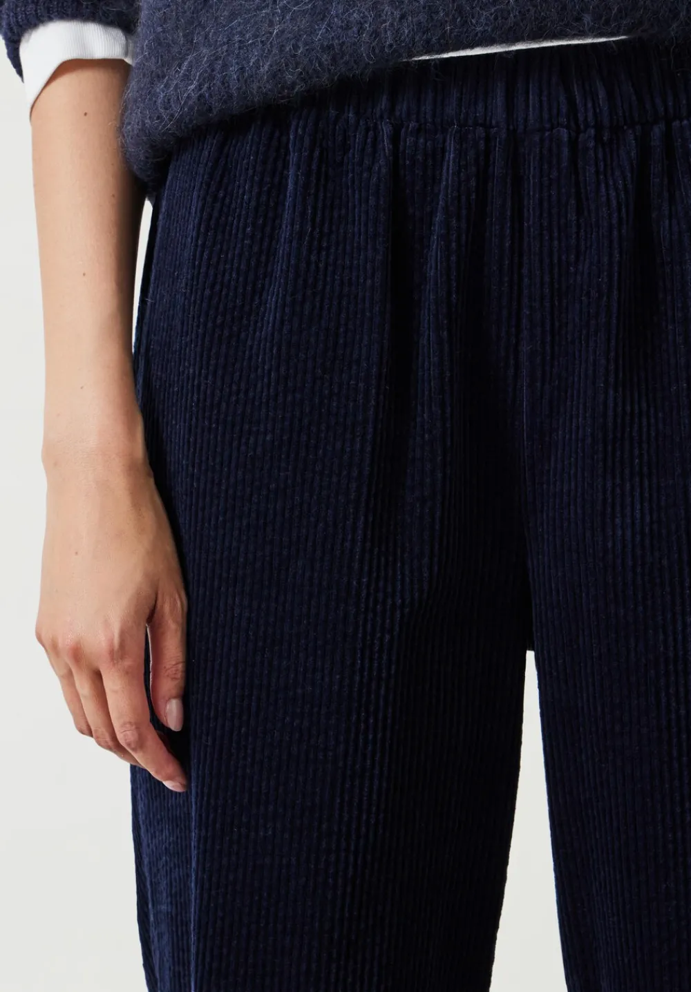 hush Joggers & Leggings|Trousers|Liza Cord Joggers Navy