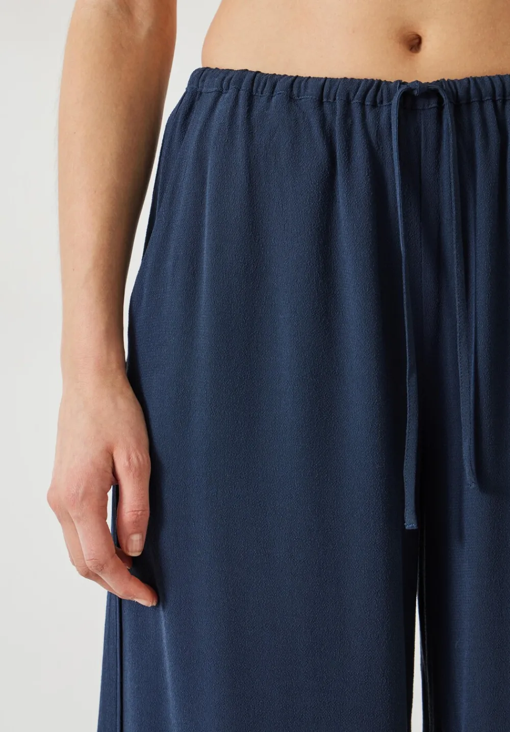hush Trousers|Lyra Oversized Tie Waist Trousers Deep Navy