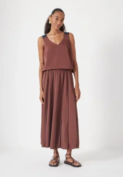 hush Skirts|Pippa Satin Pleated Skirt Burgundy Brown/Dark Navy