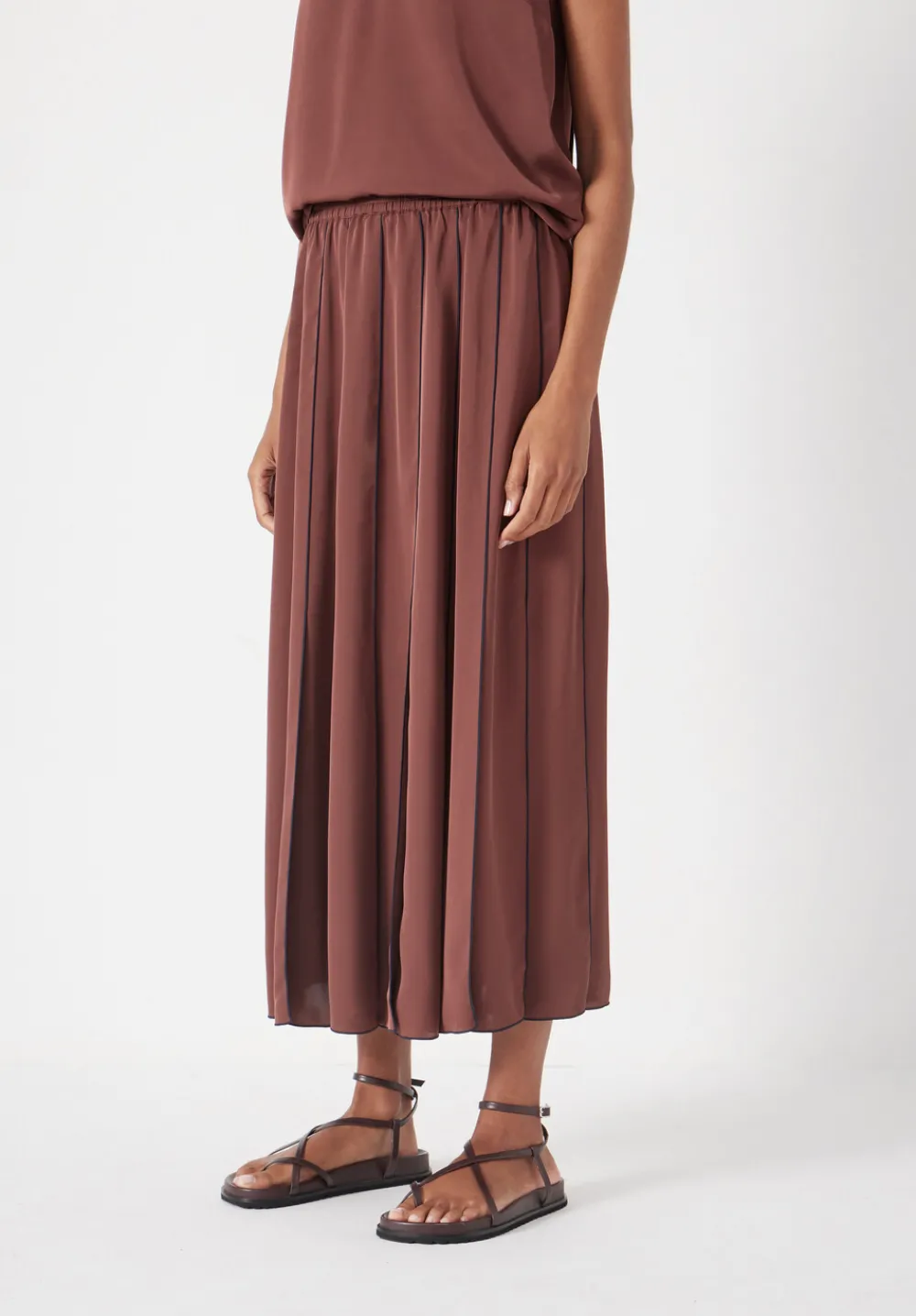 hush Skirts|Pippa Satin Pleated Skirt Burgundy Brown/Dark Navy