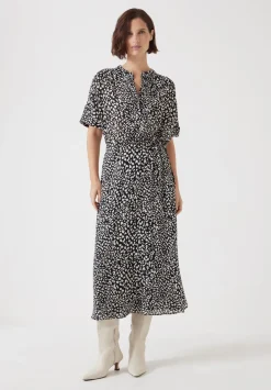 hush Dresses|Printed Short Sleeve Midi Shirt Dress Black and White Leopard