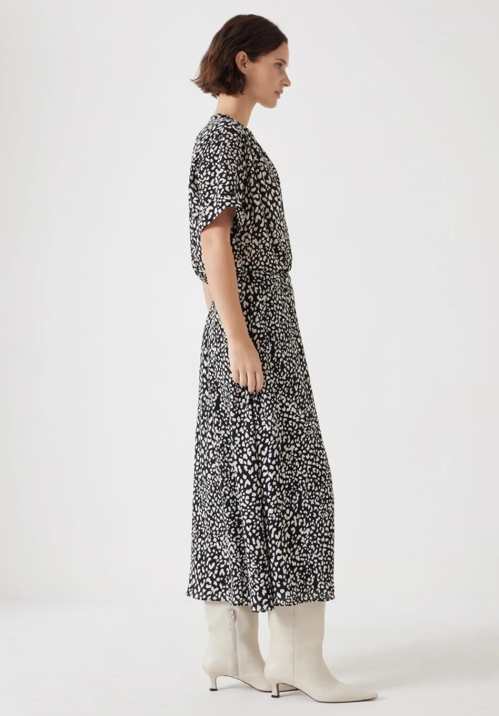 hush Dresses|Printed Short Sleeve Midi Shirt Dress Black and White Leopard