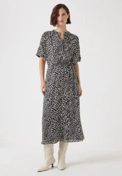 hush Dresses|Printed Short Sleeve Midi Shirt Dress Black and White Leopard