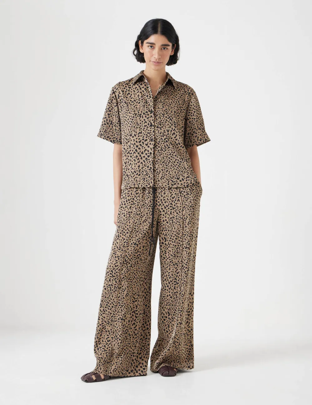 hush Tops & T-Shirts|Shirts & Blouses|Printed Short Sleeve Shirt Brown Animal Mark