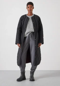hush Jackets & Coats|Quilted Reversible Jacket Black/Burgundy Red