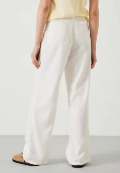 hush Trousers|Raye Linen Straight Leg Trousers White