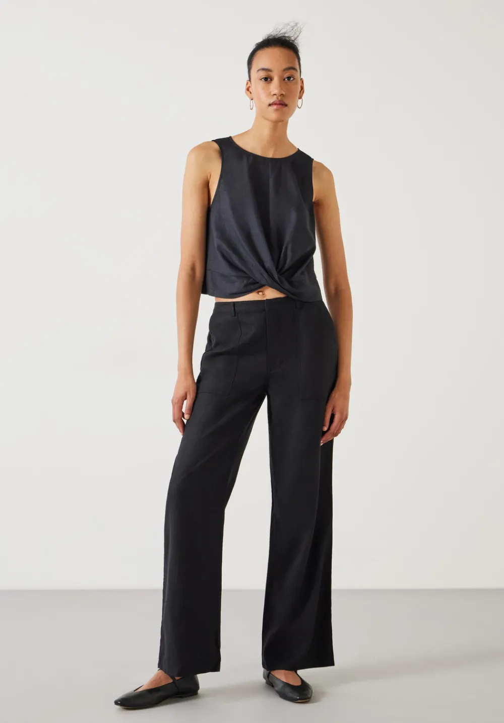 hush Trousers|Raye Linen Straight Leg Trousers Black