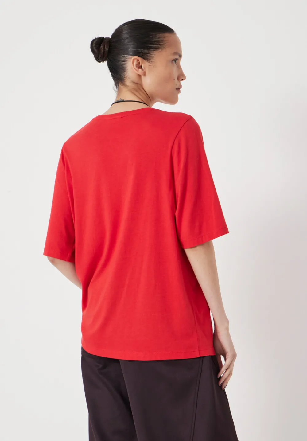 hush Tops & T-Shirts|Reece Drapey T-Shirt Bright Red