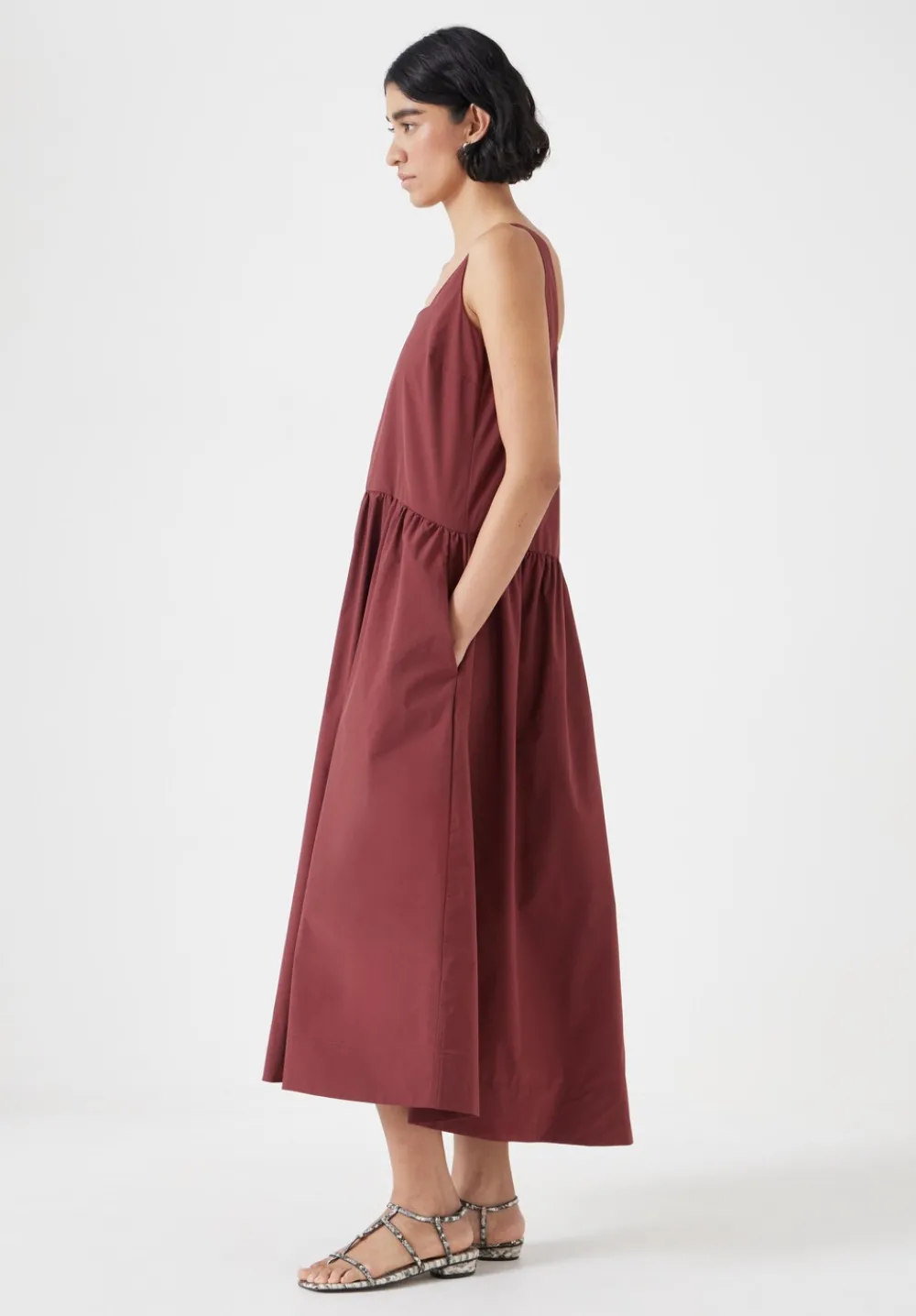 hush Dresses|Romi Technical Sleeveless Midi Ballerina Dress Port Red